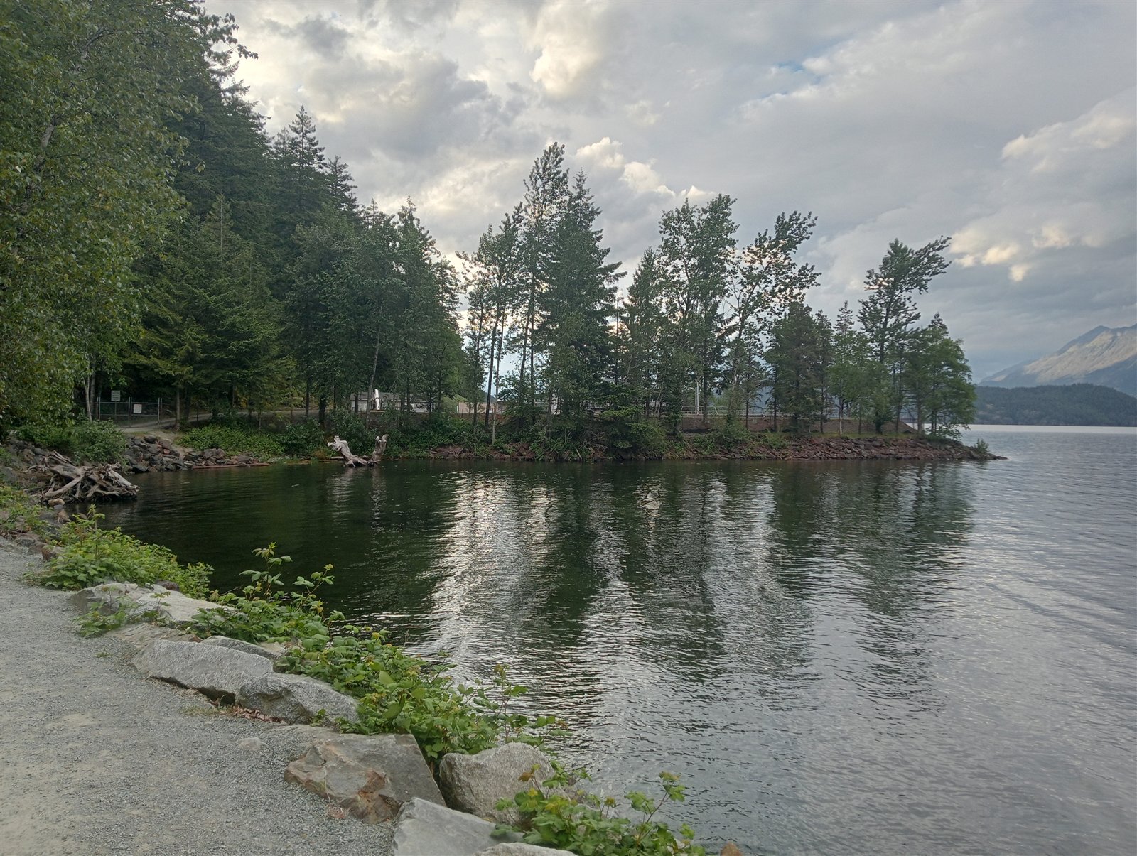 Area 4 shoreline and mountain view